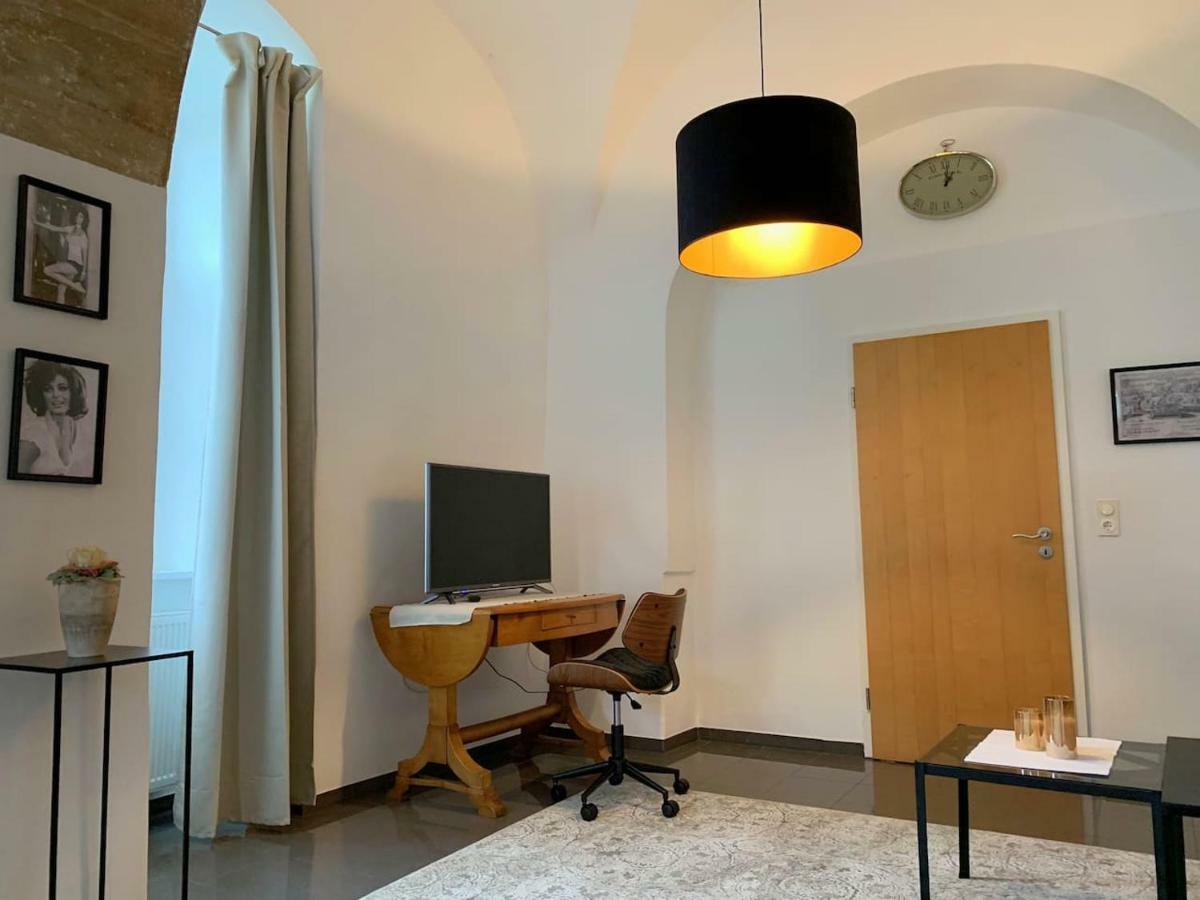 Wohnen In Ehemaligen Kloster Lichtenfels  Buitenkant foto